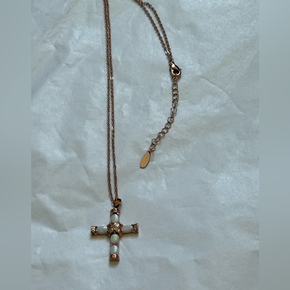 NEW  OPAL GEMTONE CROSS W/MOSSISANITE DETAILS in 18K ROSE GOLD CHAIN - Picture 3 of 7